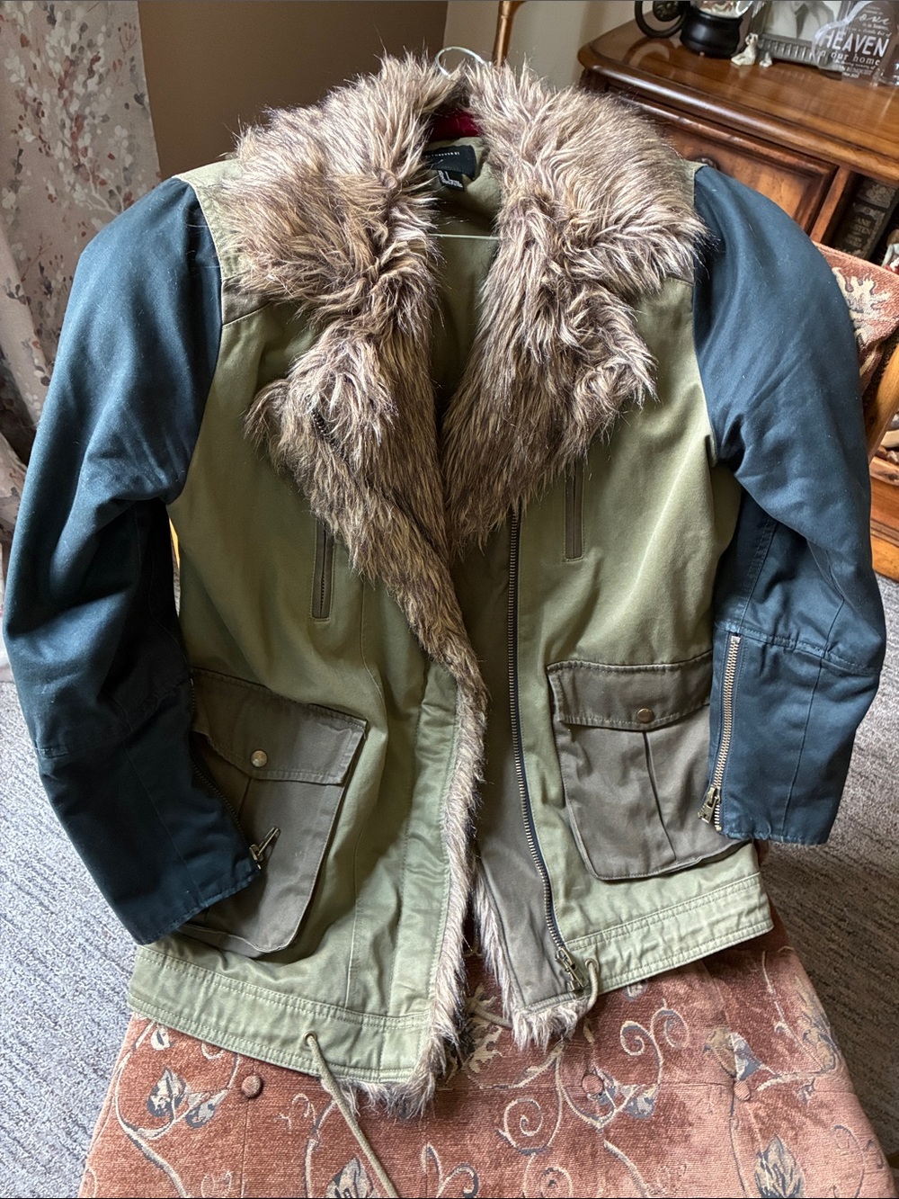 Forever 21 Olive Green Field Jacket with Black Sleeves and Faux Fur Collar